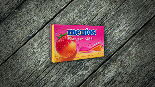 Mentos Aqua Kiss Strawberry Mandarin