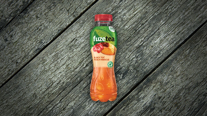 Foto van Fuze Tea Black Peach Hibiscus 40cl