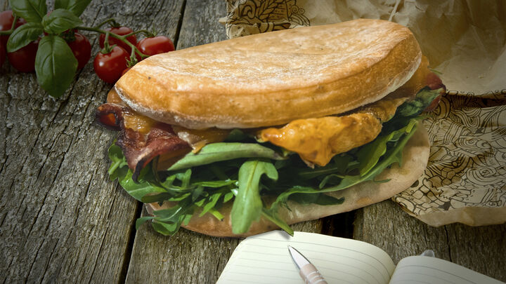 Foto van Panini Deluxe Bacon Cheese
